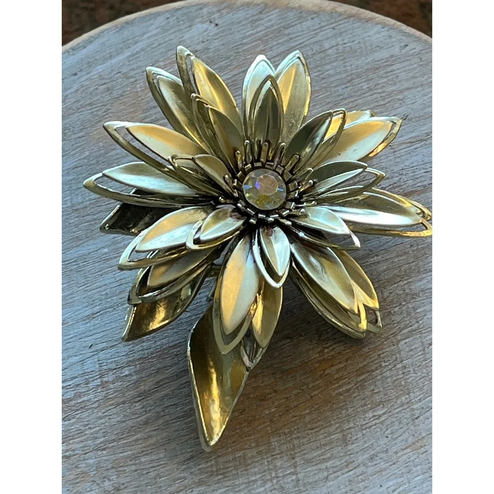 Gold Tone Layered Flower Brooch Aurora Borealis Rhinestone Floral Pin